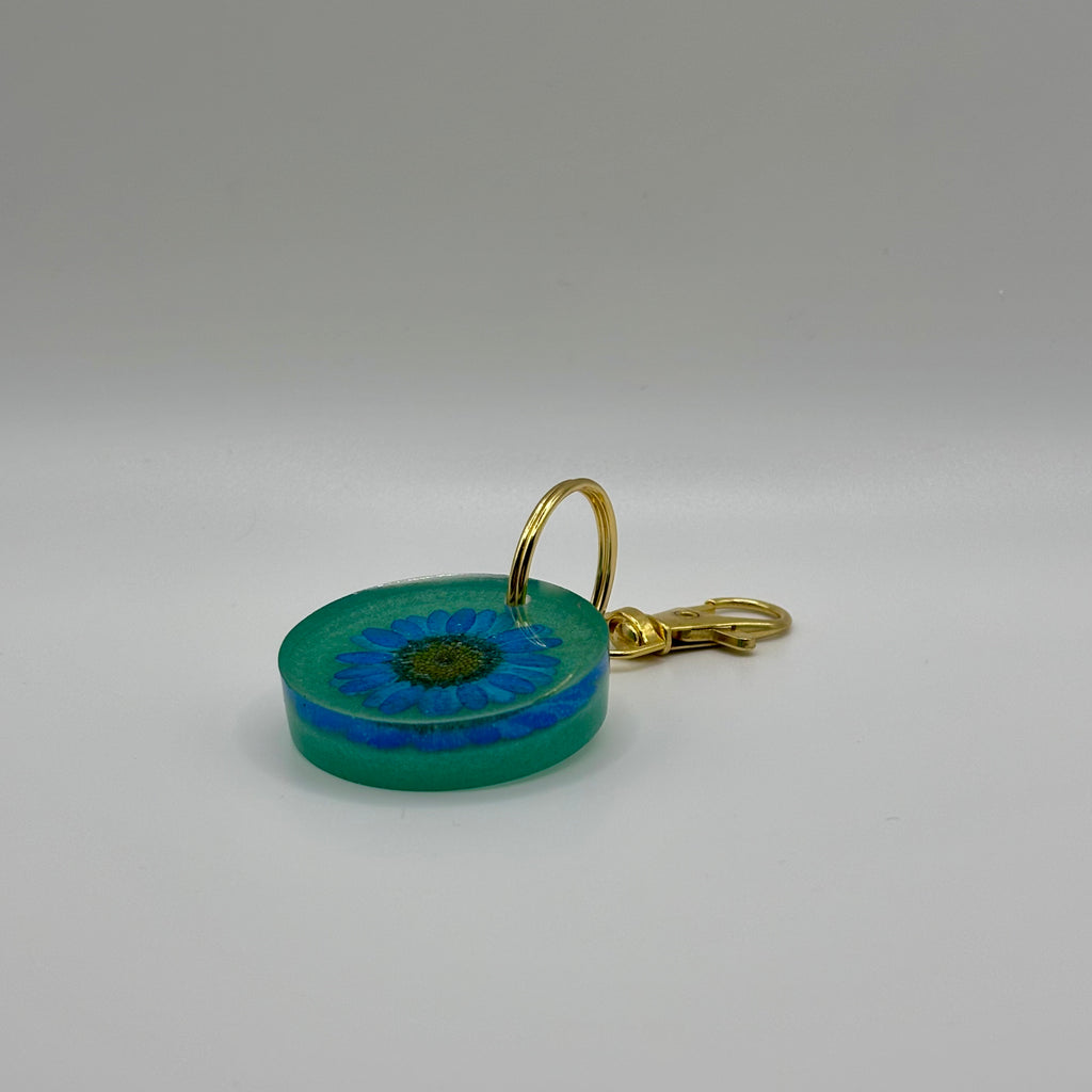 One-of-a-Kind Eternel Daysie: 3.5” Handmade Resin Keychain