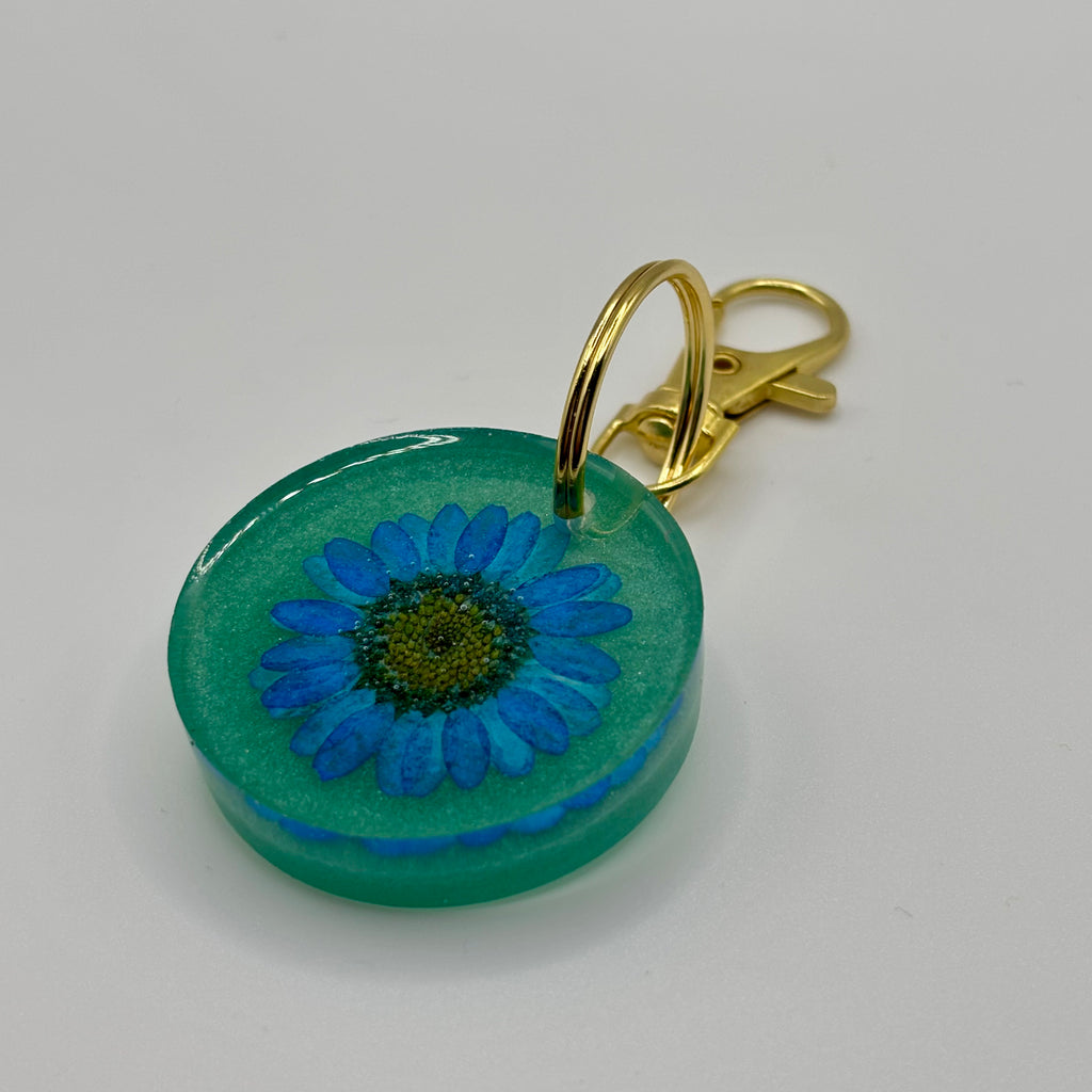 One-of-a-Kind Eternel Daysie: 3.5” Handmade Resin Keychain