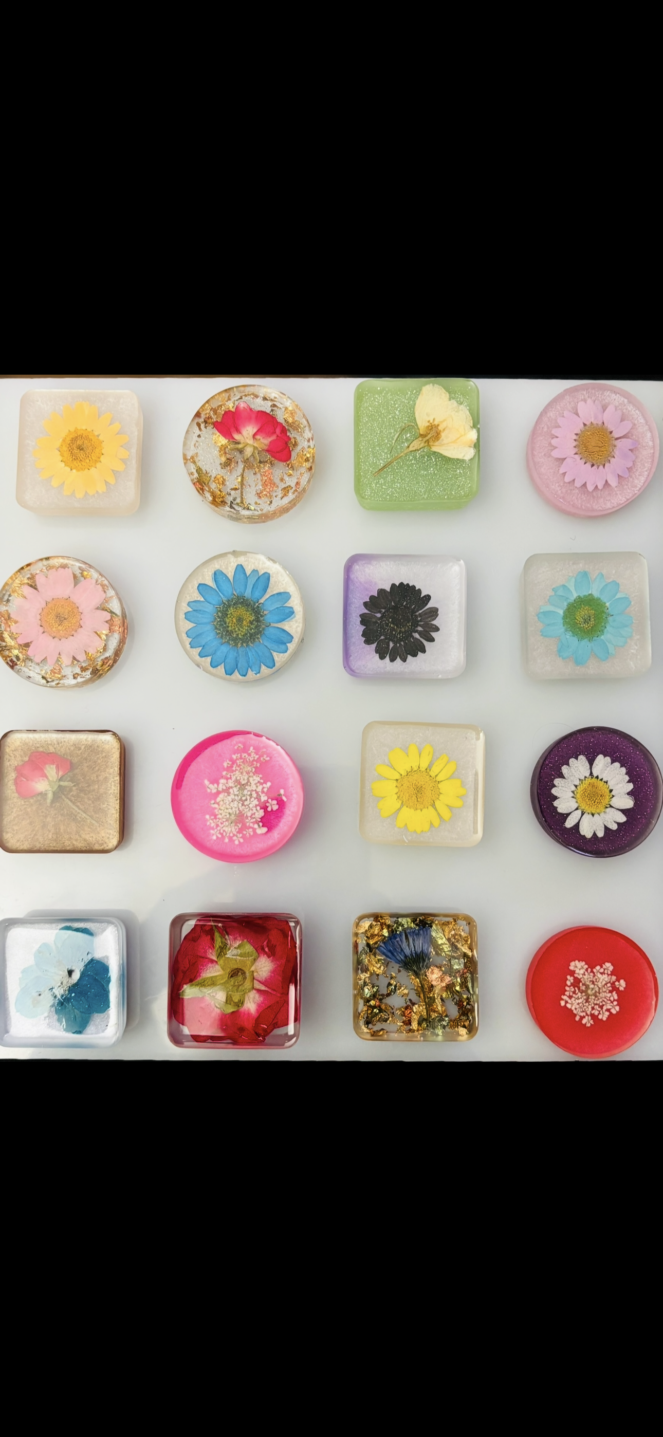 Pressed Flower Resin Good Luck Charms: Handmade Mini Talismans